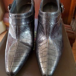 Kelly & Katoe Pewter Croc Wilma booties 8.5